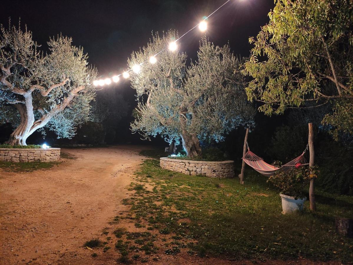 アルベロベッロ Trulli Barsentoゲストハウス エクステリア 写真
