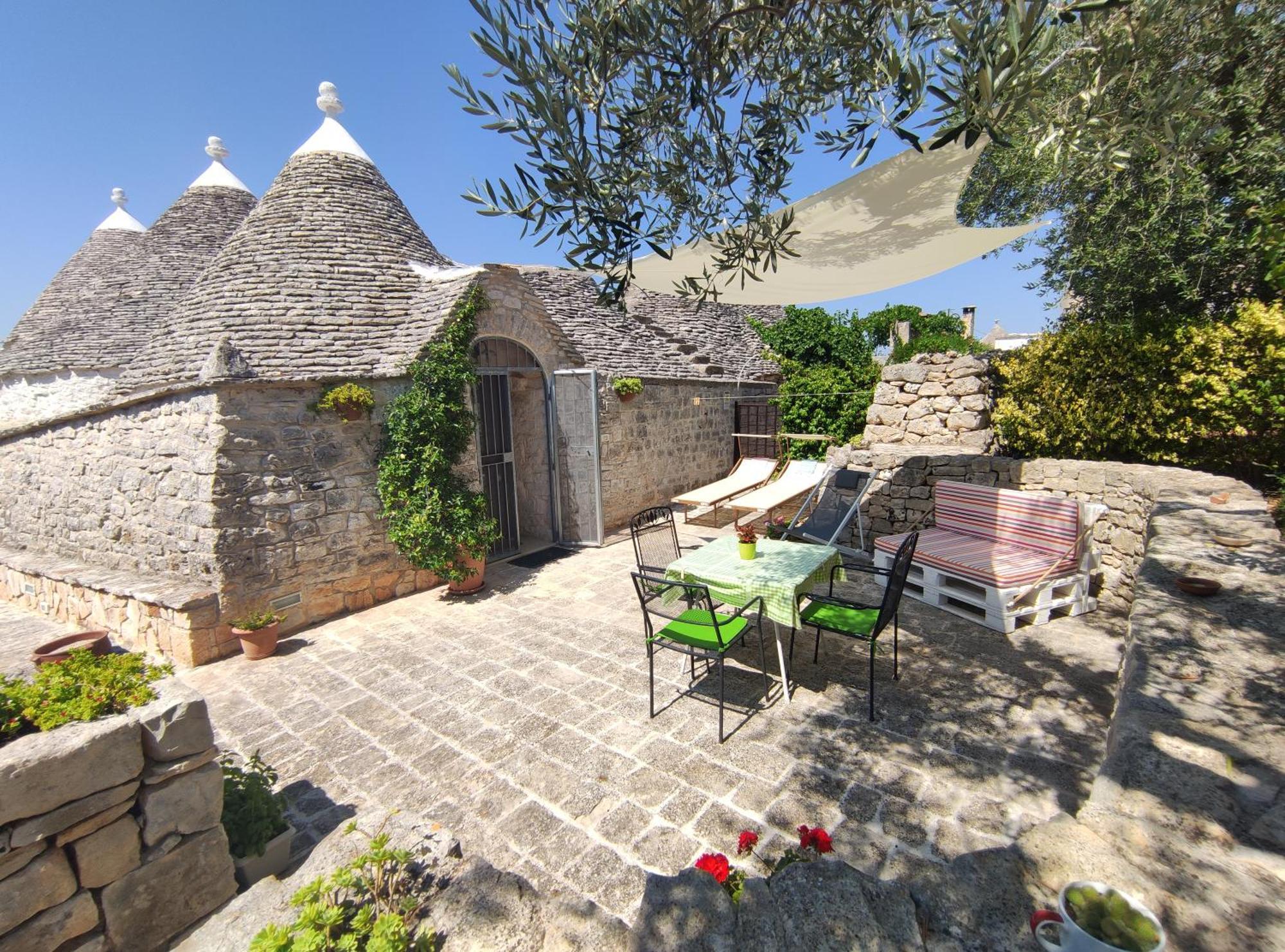 アルベロベッロ Trulli Barsentoゲストハウス 部屋 写真